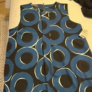 NWT Petite Alfani Chic Sleeveless Dress with Blue Circle Pattern. Size 12 petite